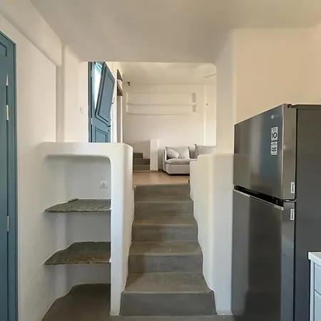 וילה Almyra Red *