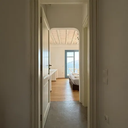 וילה Almyra Red קיתנוס