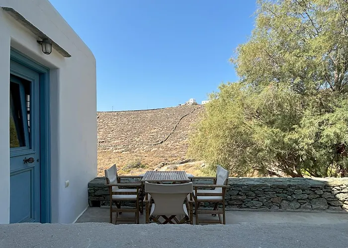 Almyra Red 빌라 키트노스