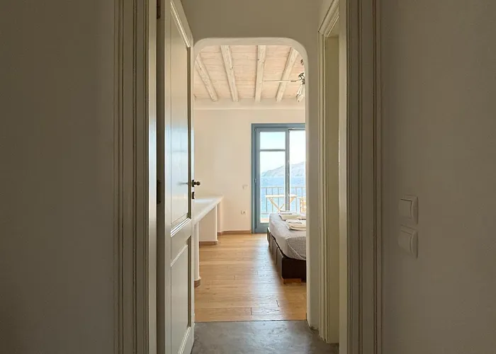 빌라 Almyra Red 키트노스